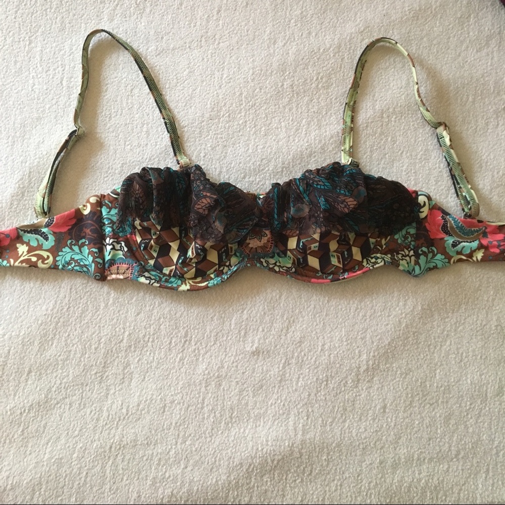 Maaji reversible ruffle colorful top size small